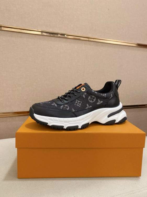 Picture of Louis Vuitton Shoes _SKULVsz38-44hnq121017573